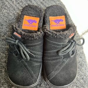 Rocket Dog suede black slides/clogs
